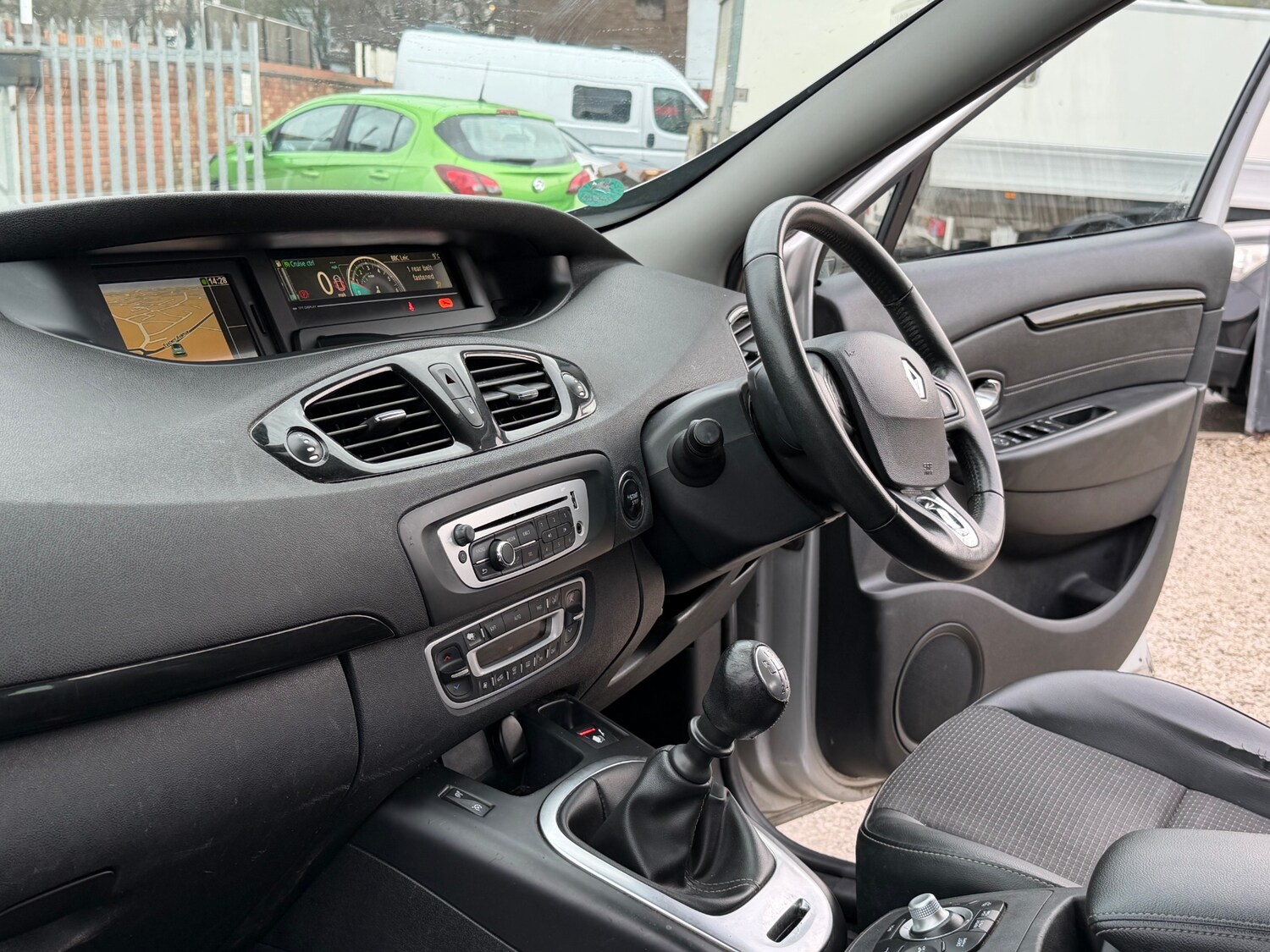 Used Renault Scenic 2013 for sale - 77516655: Photo 10