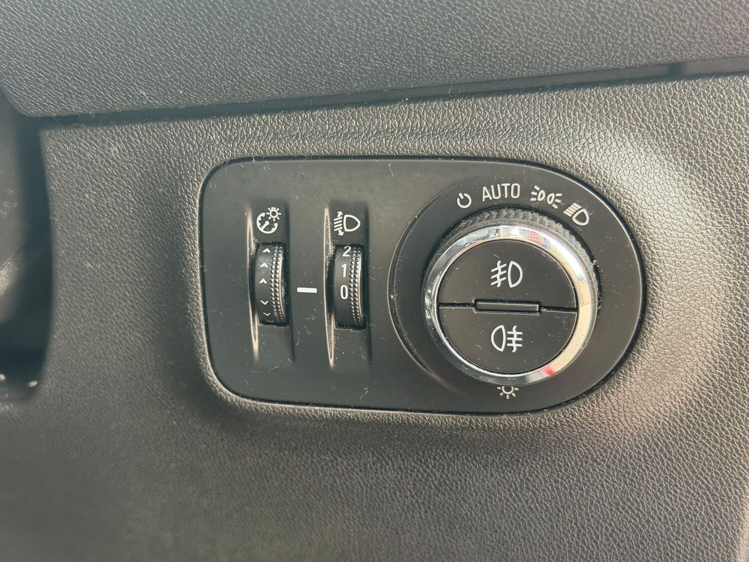 Used Vauxhall Corsa 2017 for sale - 77578541: Photo 14