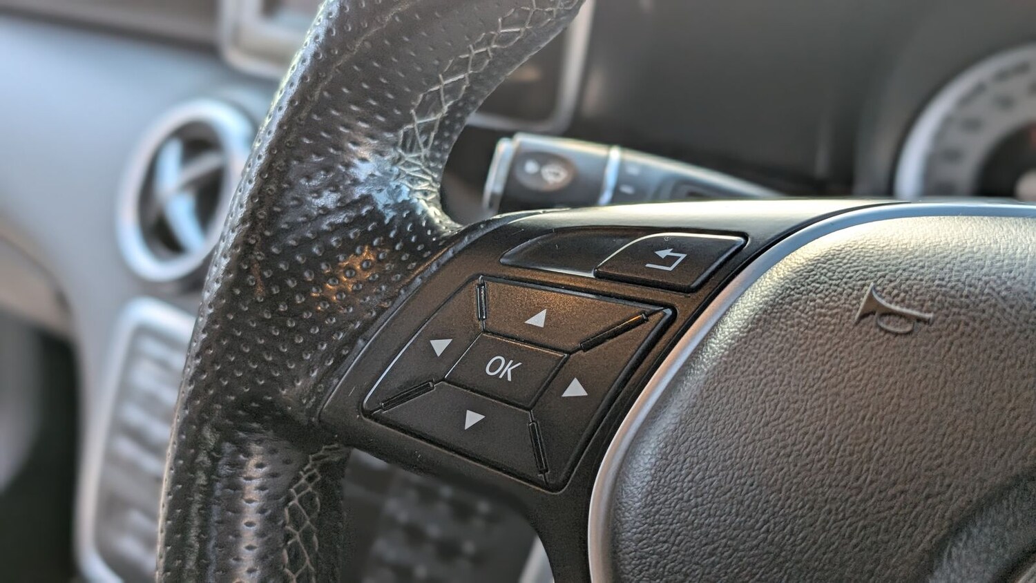 Used Mercedes-Benz A-Class 2013 for sale - 77578545: Photo 21