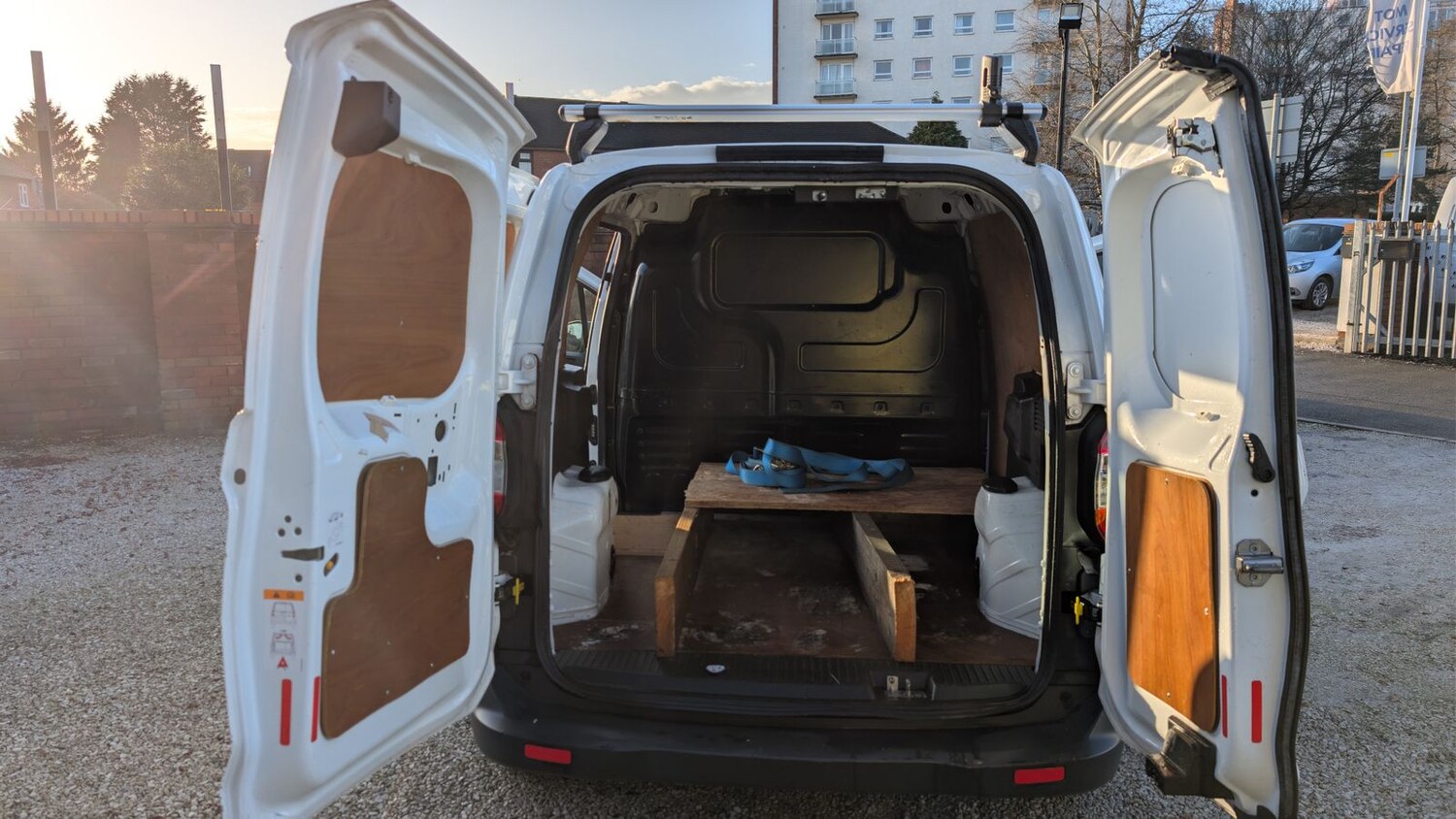 Used Ford Transit Courier 2017 for sale - 77578532: Photo 11