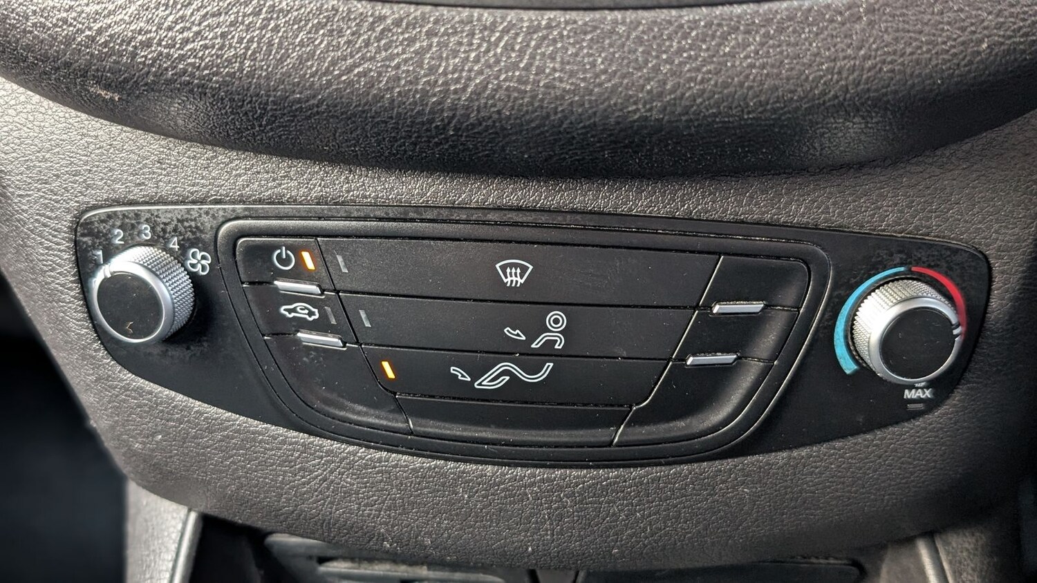 Used Ford Transit Courier 2017 for sale - 77578532: Photo 17