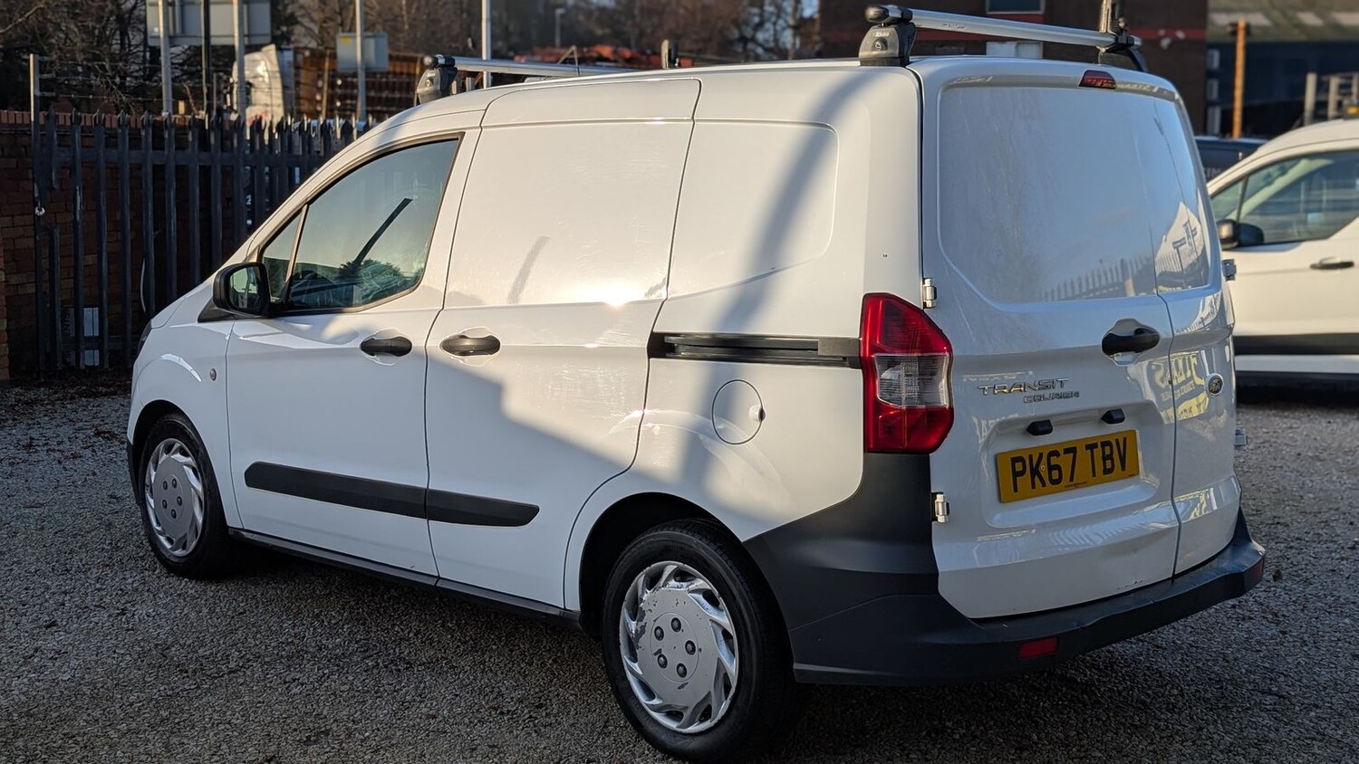 Used Ford Transit Courier 2017 for sale - 77578532: Photo 5