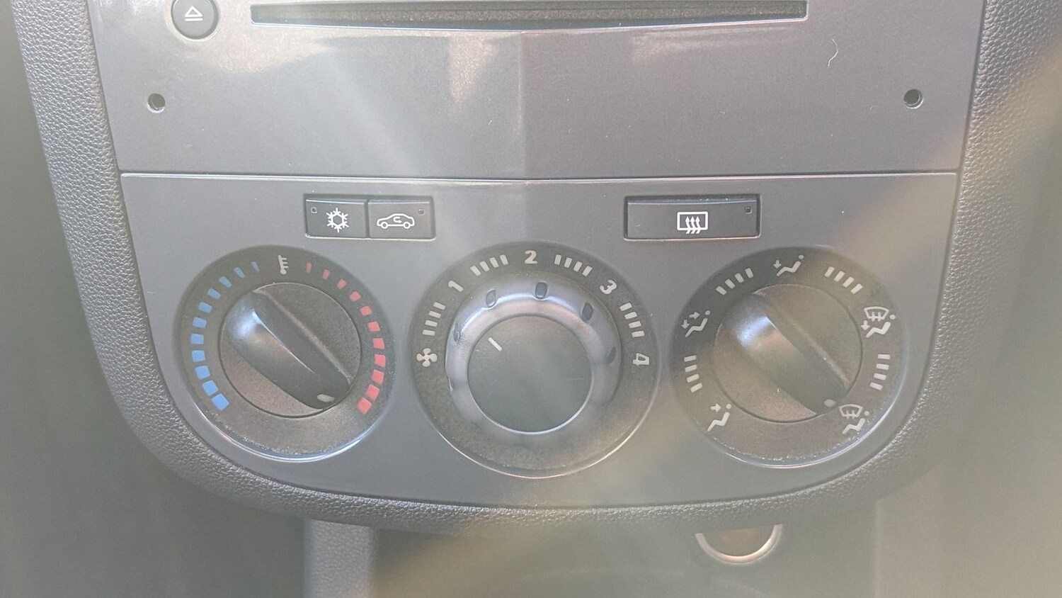 Used Vauxhall Corsa 2012 for sale - 77578536: Photo 21