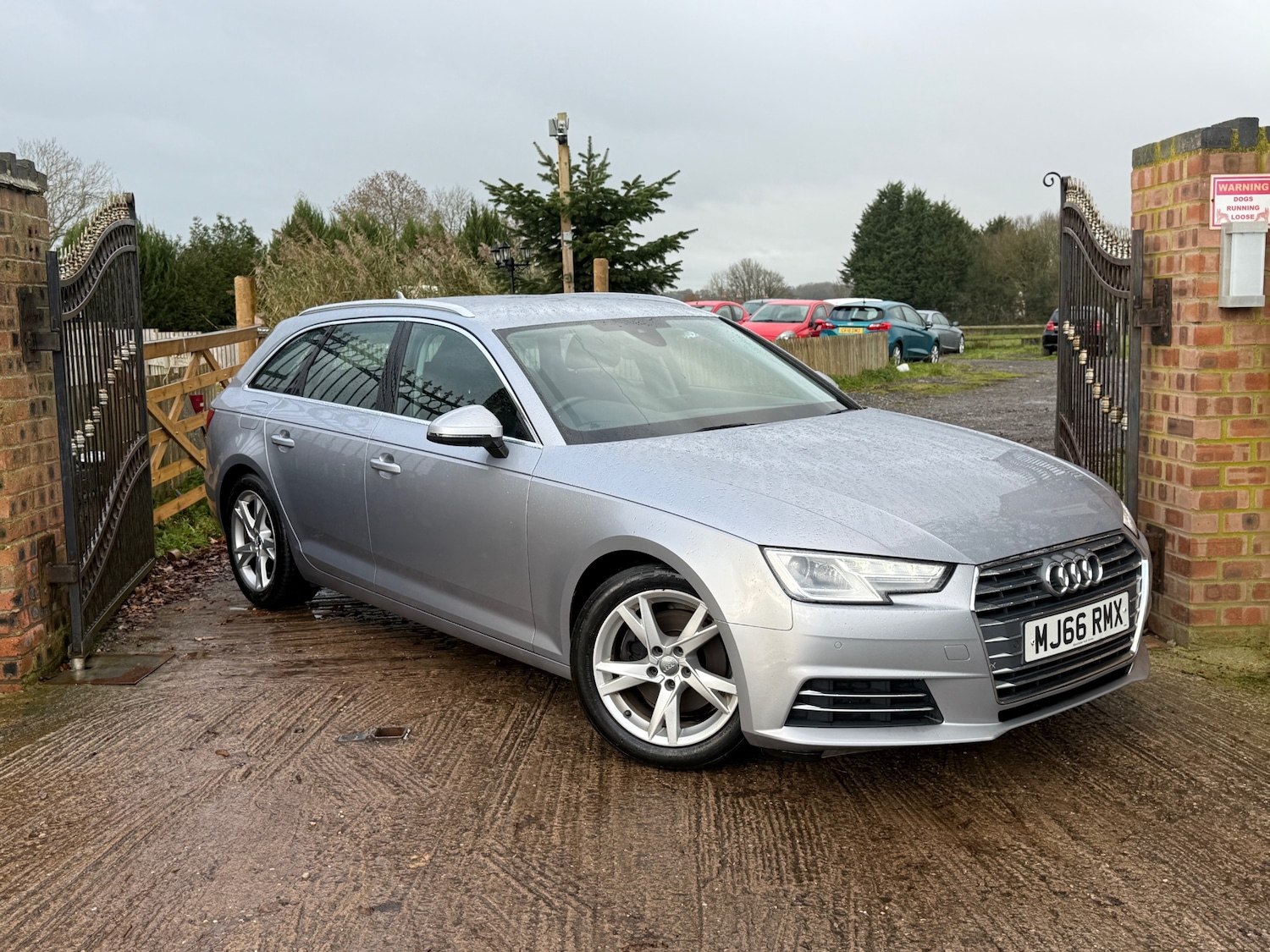 Used Audi A4 2016 for sale - 76682404: Photo 3