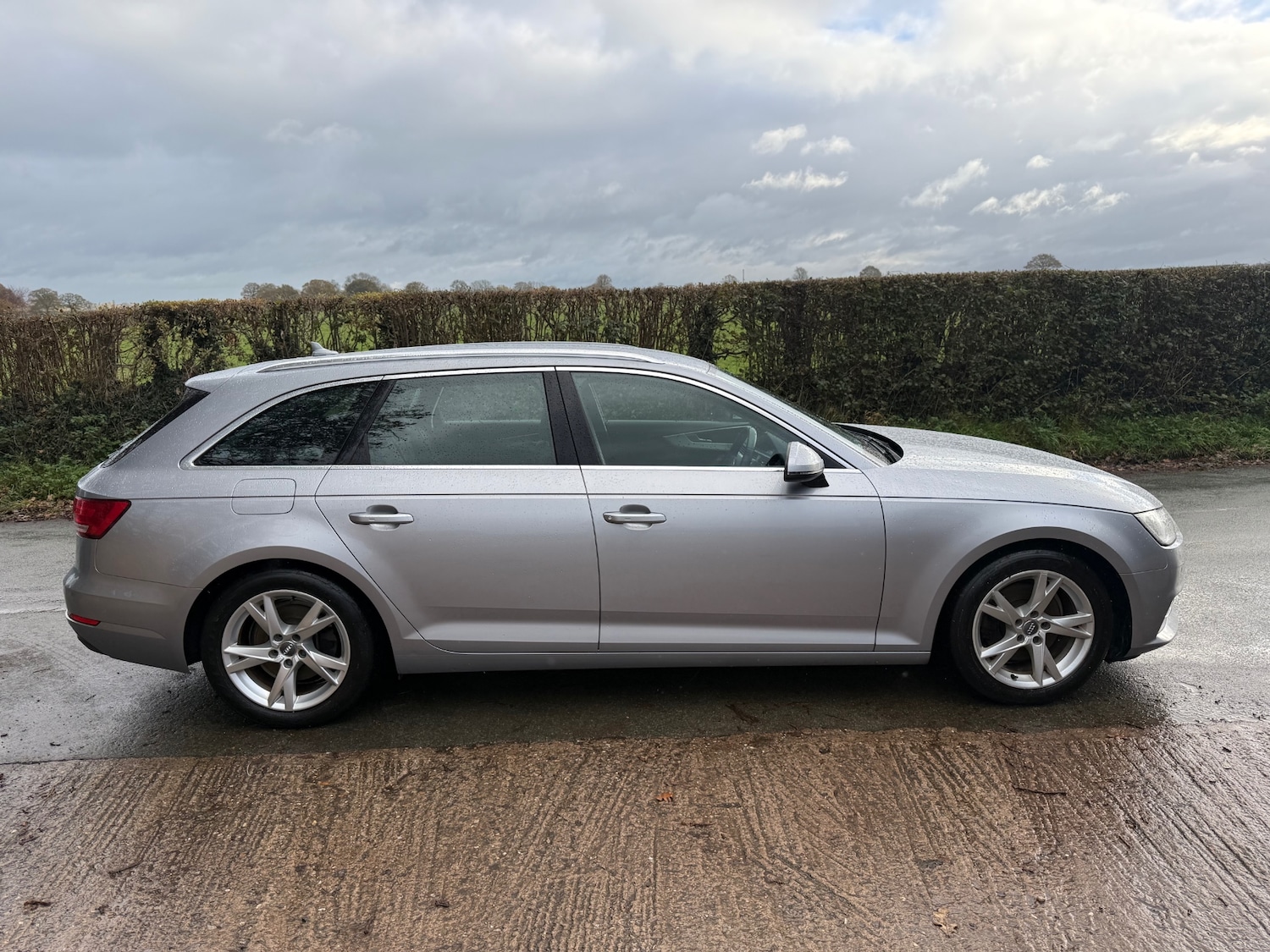 Used Audi A4 2016 for sale - 76682404: Photo 6