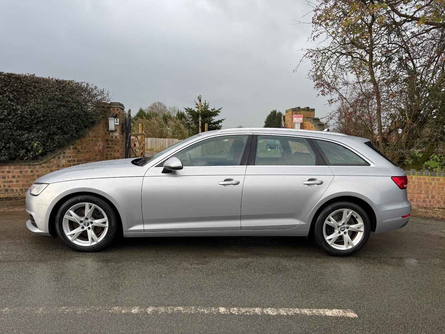 Used Audi A4 2016 for sale - 76682404: Photo 7