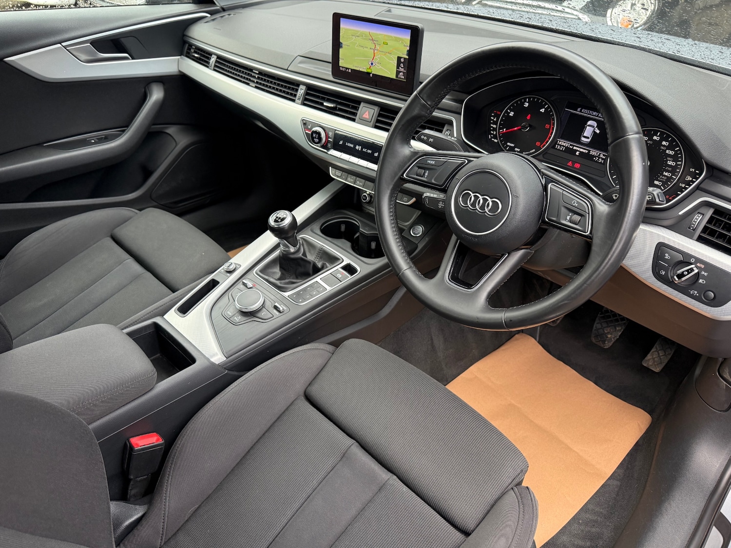 Used Audi A4 2016 for sale - 76682404: Photo 9