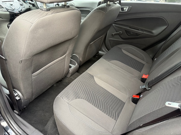 Used Ford Fiesta 2013 for sale - 76143936: Photo 12