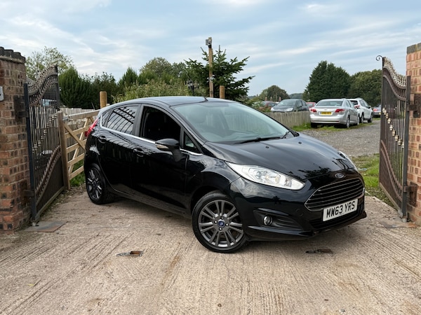 Used Ford Fiesta 2013 for sale - 76143936: Photo 3