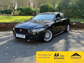 Used Jaguar XE 2016 for sale - 77945251: Photo