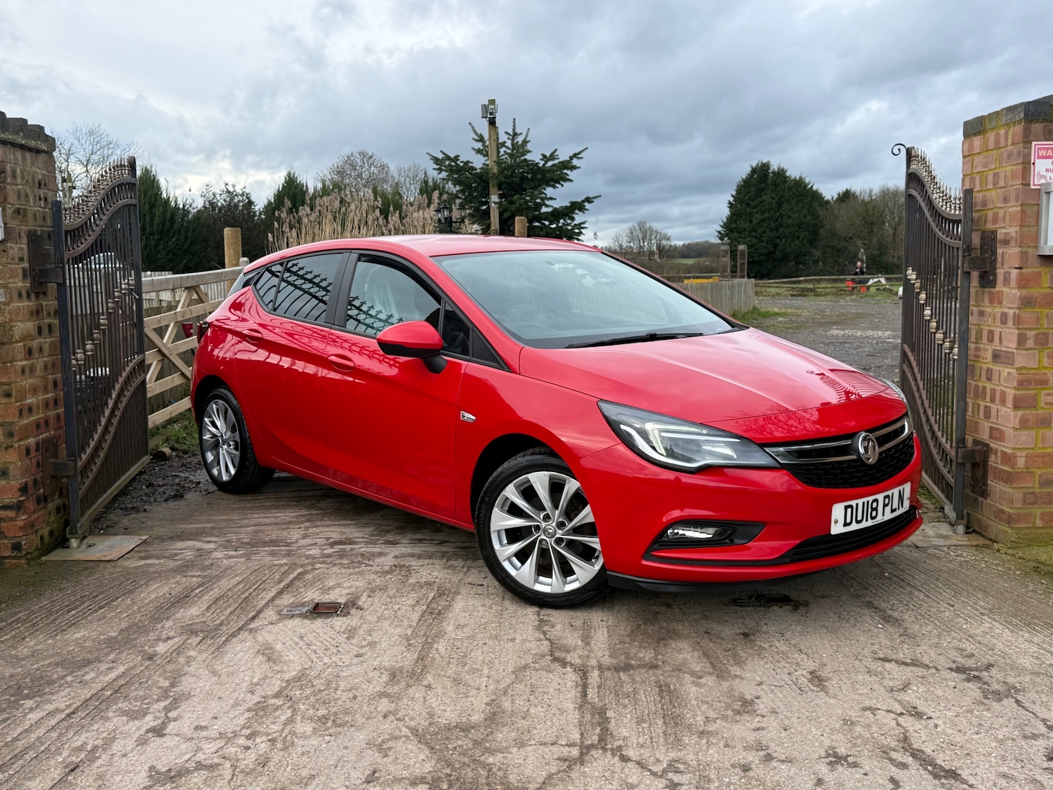 Used Vauxhall Astra 2018 for sale - 77630040: Photo 3