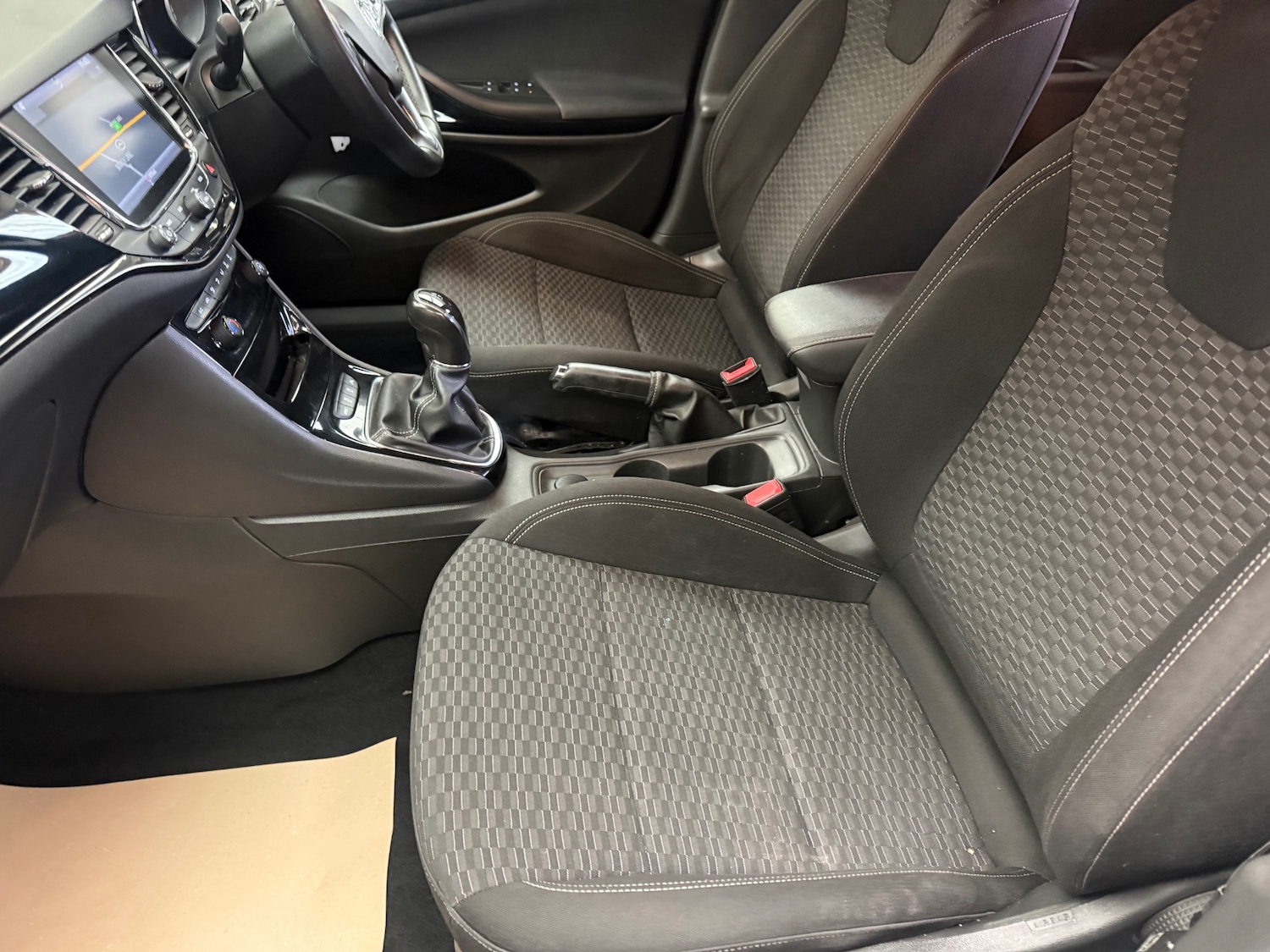 Used Vauxhall Astra 2017 for sale - 77460005: Photo 11