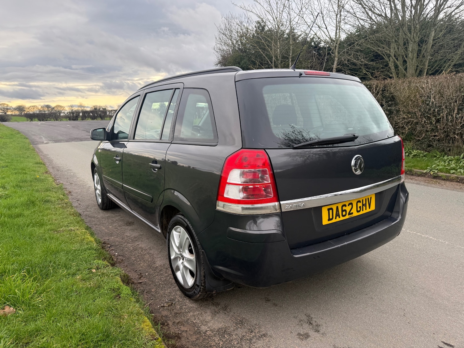 Used Vauxhall Zafira 2012 for sale - 77632714: Photo 2