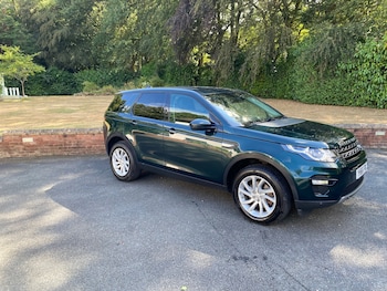 Used Land Rover Discovery Sport 2016 for sale - 79340432: Photo
