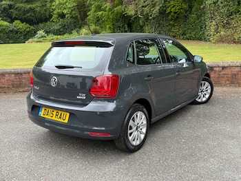 Used Volkswagen Polo 2015 for sale - 78552858: Photo