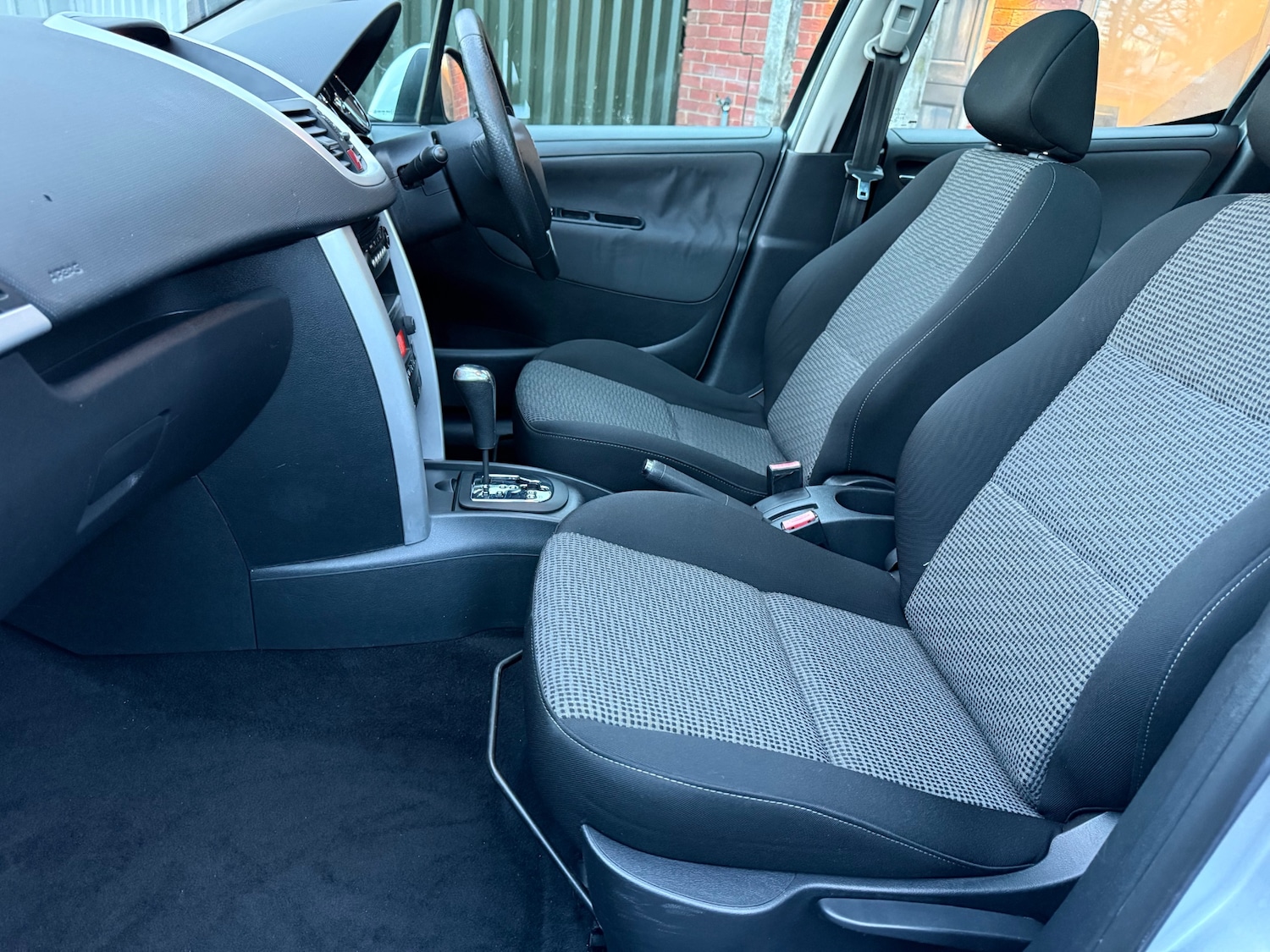 Used Peugeot 207 2009 for sale - 77240184: Photo 17