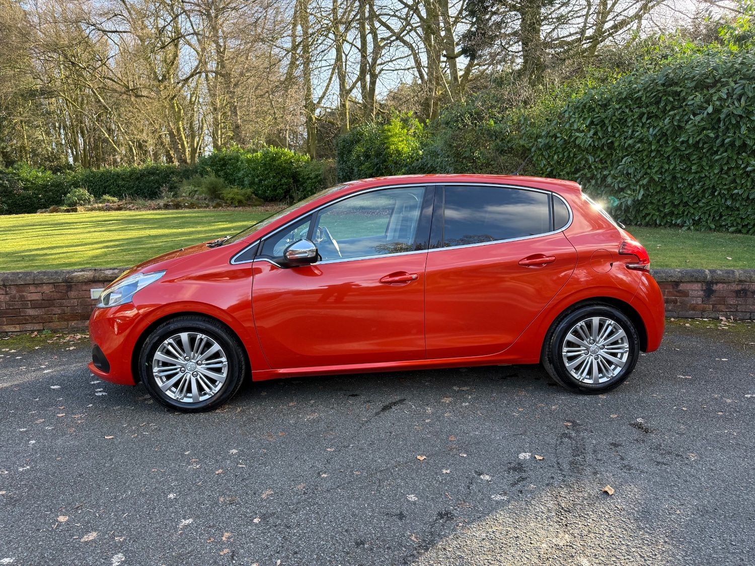 Used Peugeot 208 2017 for sale - 77833380: Photo 7