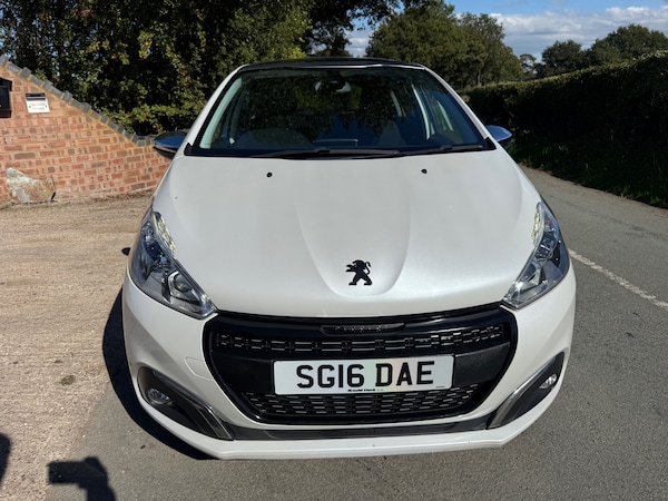Used Peugeot 208 2016 for sale - 76037159: Photo 8