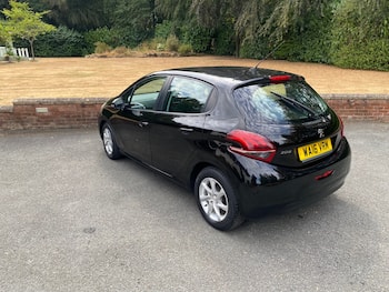 Used Peugeot 208 2016 for sale - 79526252: Photo
