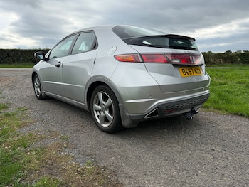 Used Honda Civic 2007 for sale - 76093816: Photo 2