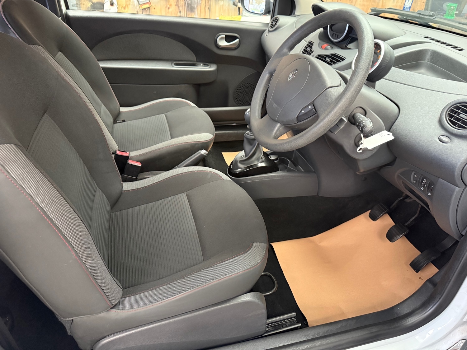 Used Renault Twingo 2013 for sale - 76761997: Photo 18