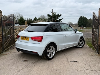 Used Audi A1 2016 for sale - 77590377: Photo