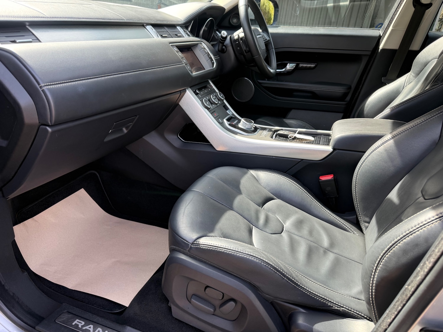 Used Land Rover Range Rover Evoque 2012 for sale - 78198051: Photo 17