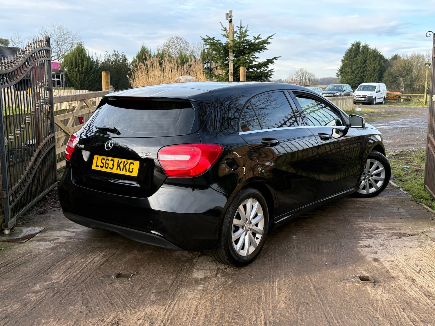 Used Mercedes-Benz A-Class 2013 for sale - 77196491: Photo 4