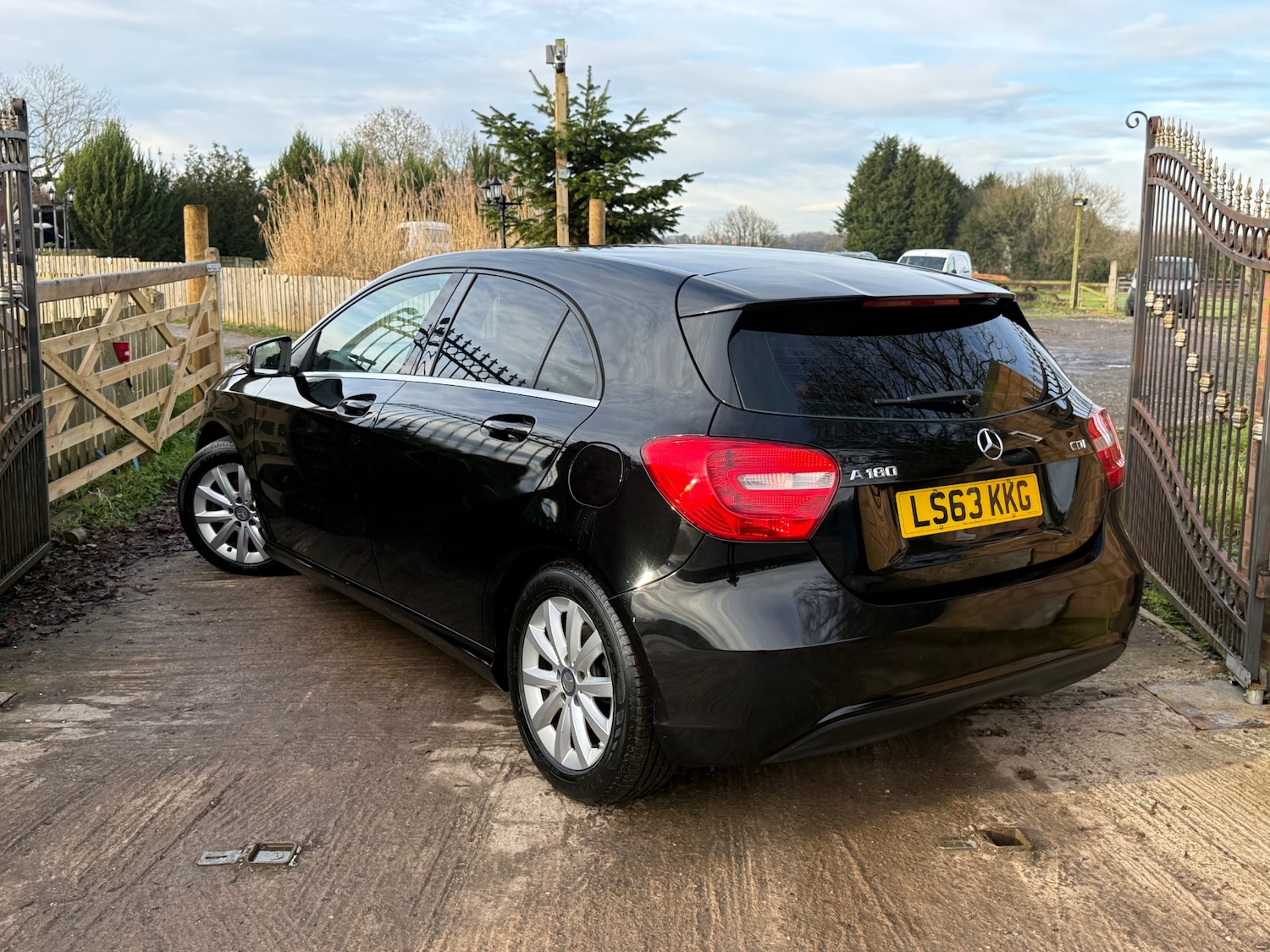 Used Mercedes-Benz A-Class 2013 for sale - 77196491: Photo 5