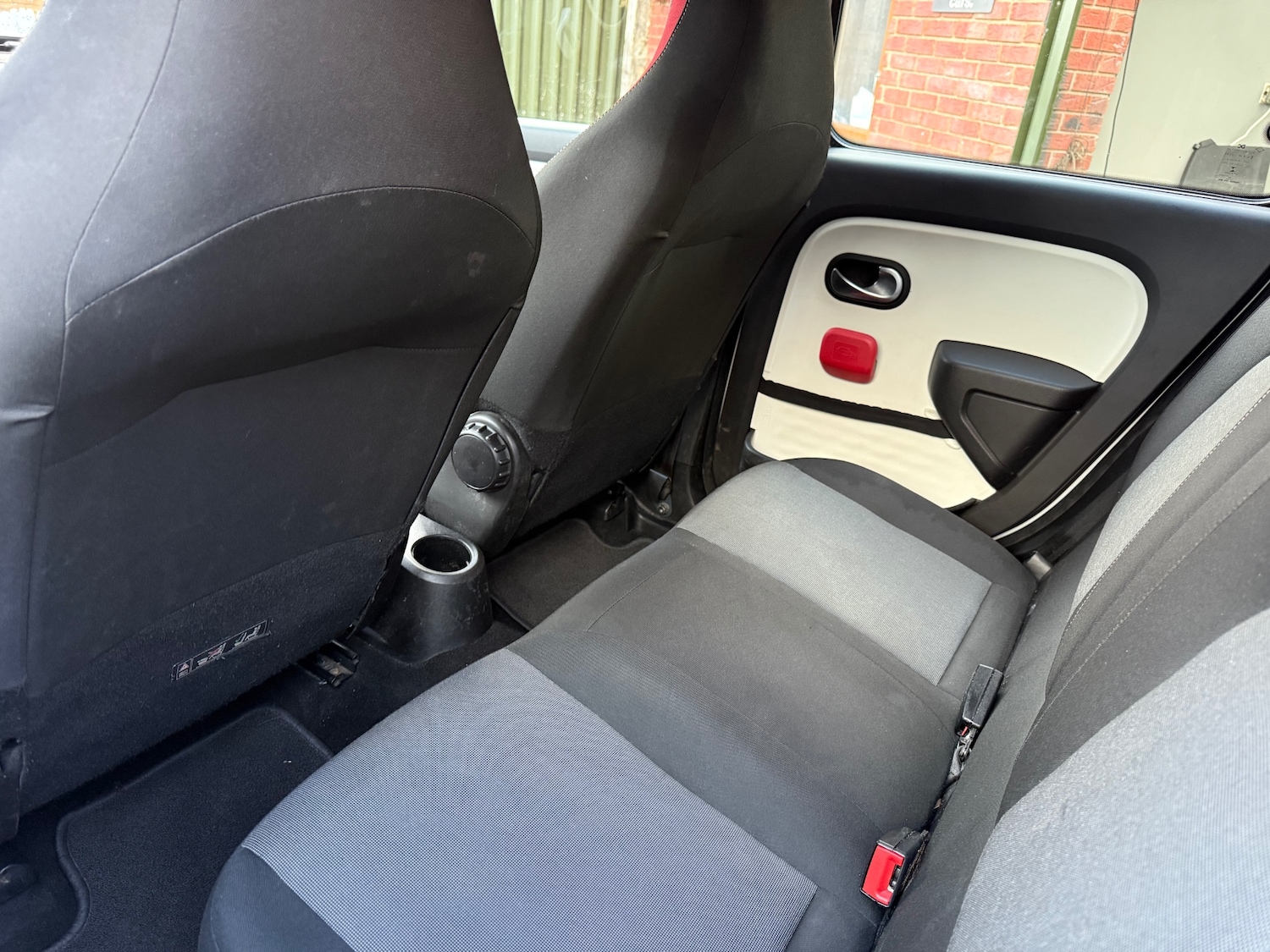 Used Renault Twingo 2015 for sale - 76845912: Photo 11