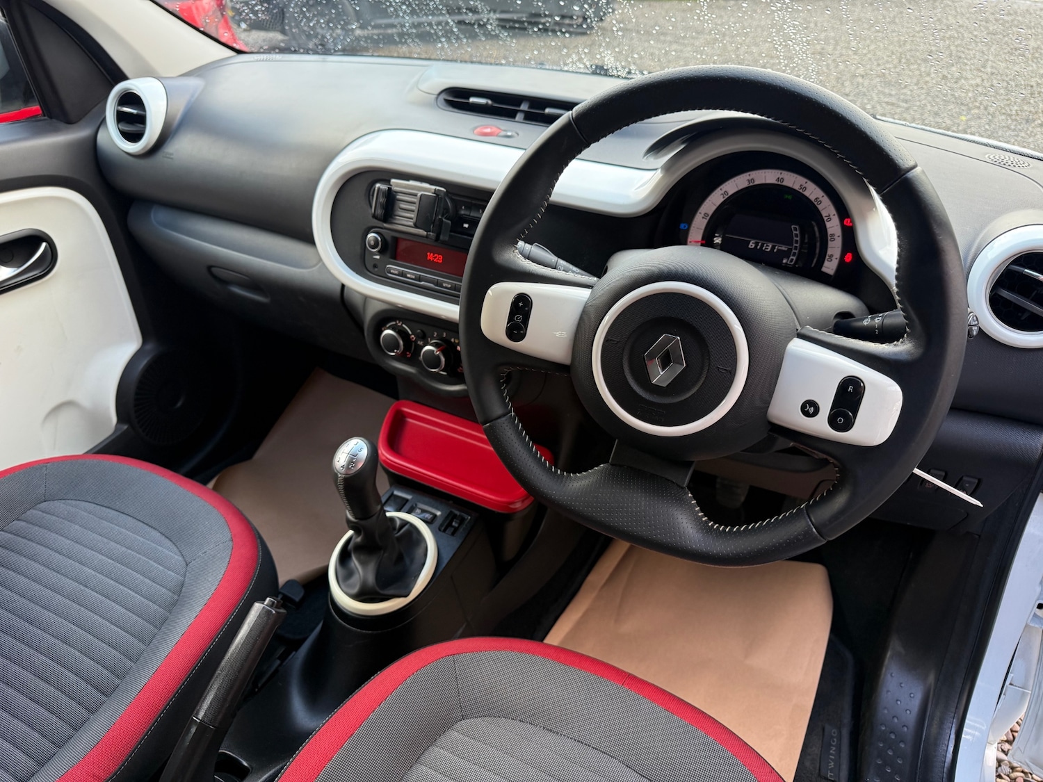 Used Renault Twingo 2015 for sale - 76845912: Photo 18