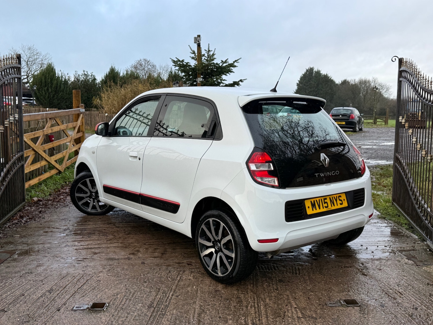 Used Renault Twingo 2015 for sale - 76845912: Photo 5