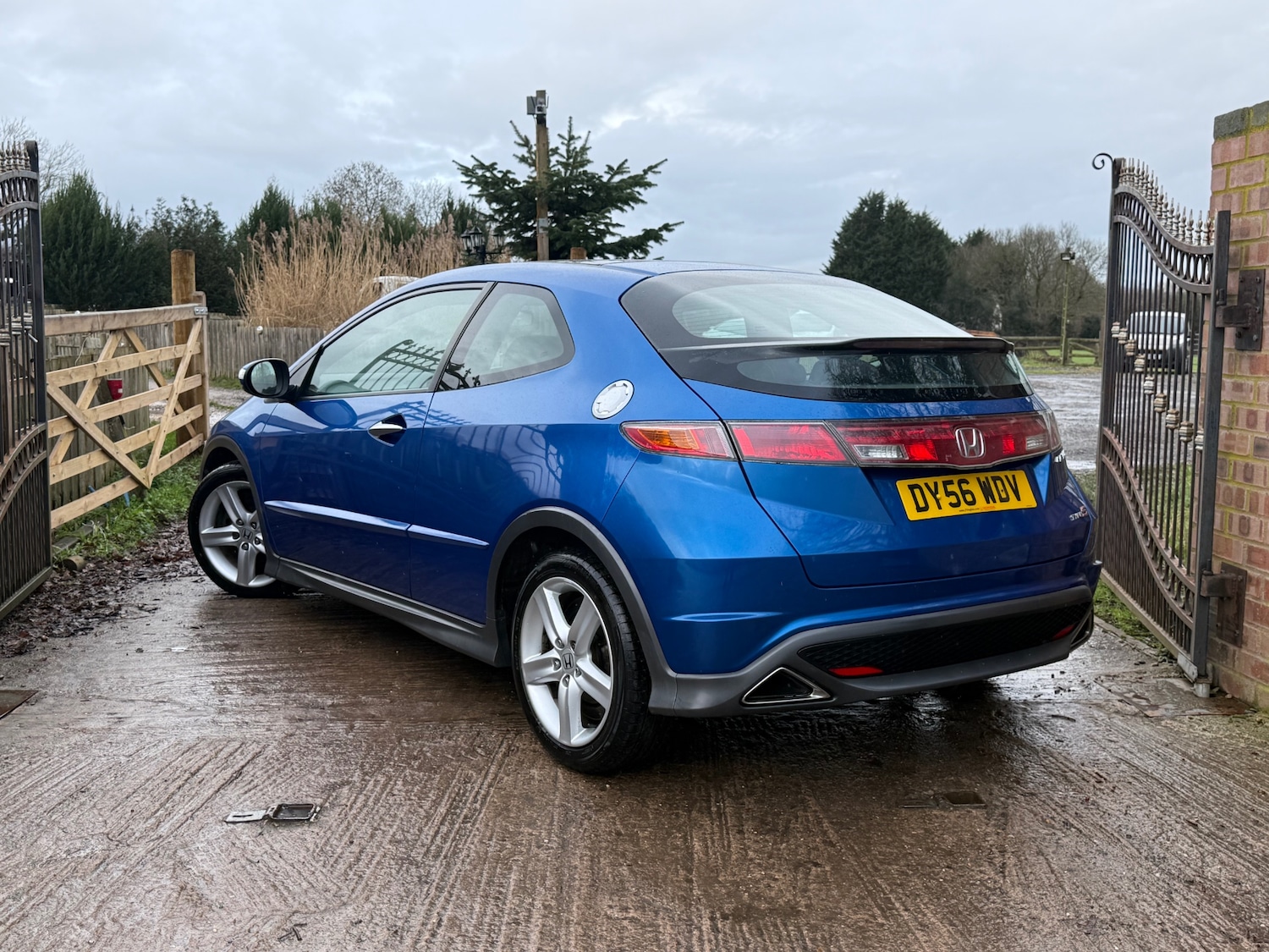 Used Honda Civic 2007 for sale - 77168000: Photo 4