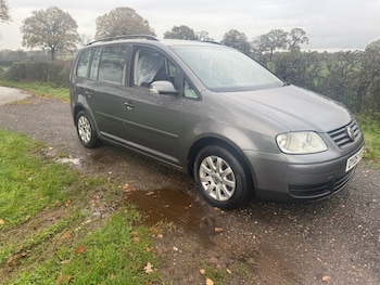 Used Volkswagen Touran 2005 for sale - 76758906: Photo