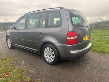 Used Volkswagen Touran 2005 for sale - 76758906: Photo