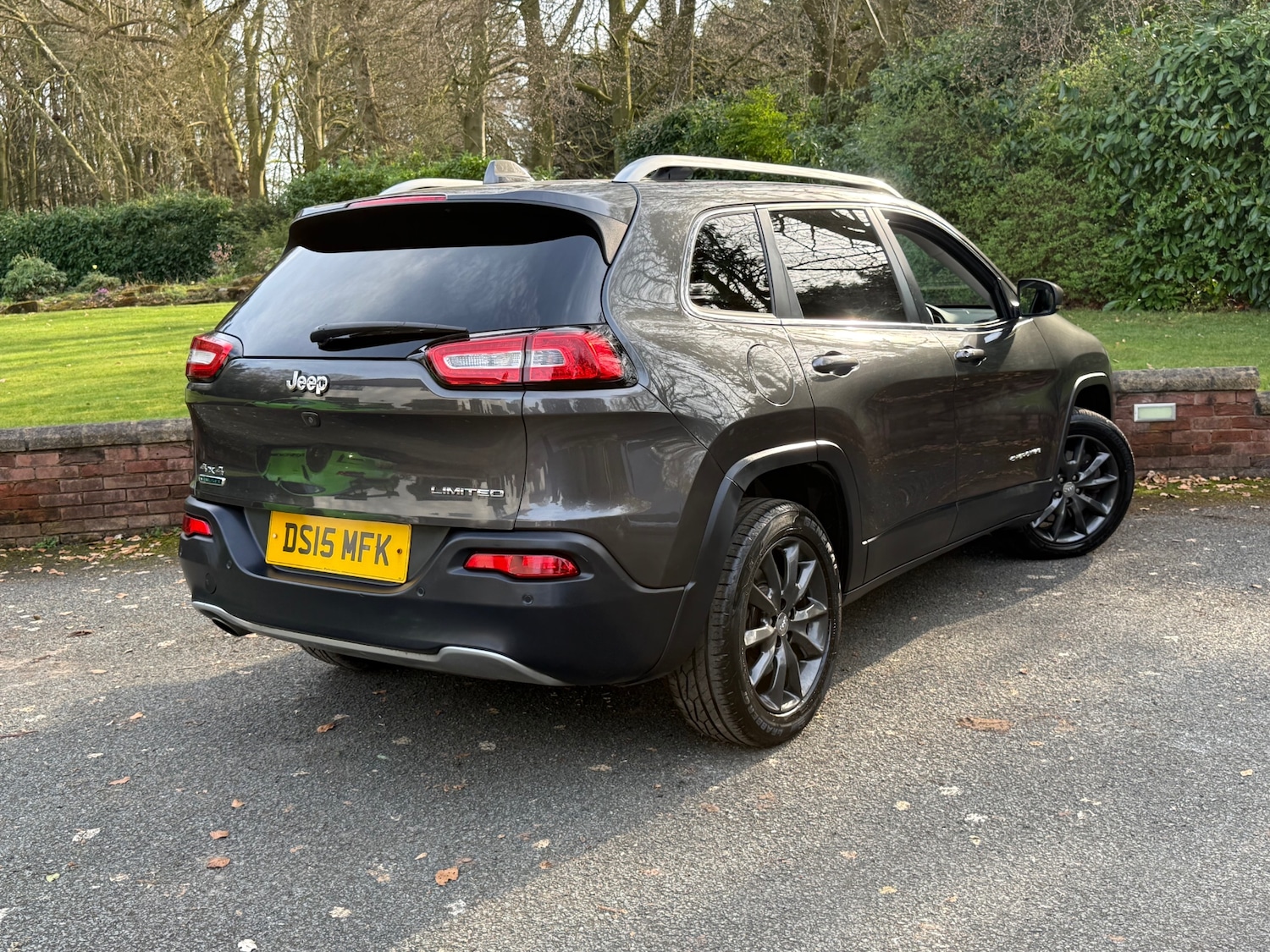 Used Jeep Cherokee 2015 for sale - 77950743: Photo 4