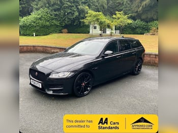 Used Jaguar XF 2018 for sale - 79672367: Photo