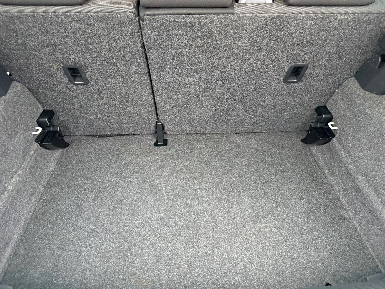 Used Volkswagen Polo 2011 for sale - 77897746: Photo 12