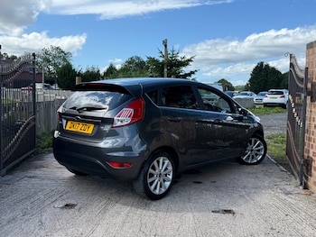 Used Ford Fiesta 2017 for sale - 75471742: Photo