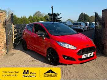2015 (15) - 1.0 EcoBoost 140 Zetec S Red 3dr