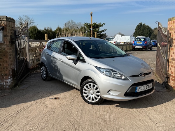 Used Ford Fiesta 2012 for sale - 74074095: Photo 3
