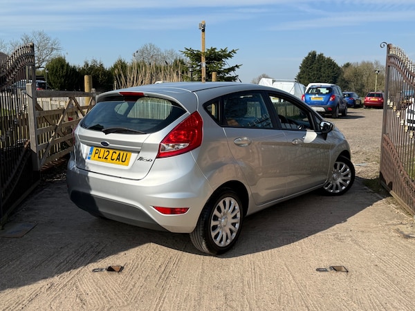 Used Ford Fiesta 2012 for sale - 74074095: Photo 4