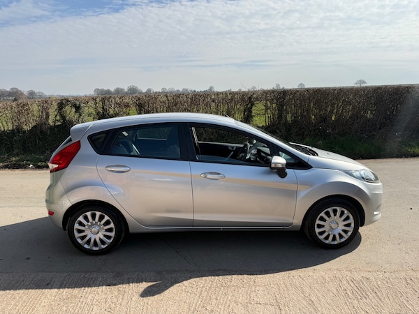Used Ford Fiesta 2012 for sale - 74074095: Photo 6