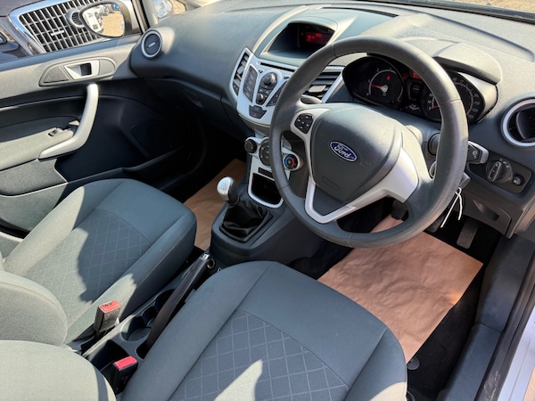 Used Ford Fiesta 2012 for sale - 74074095: Photo 9