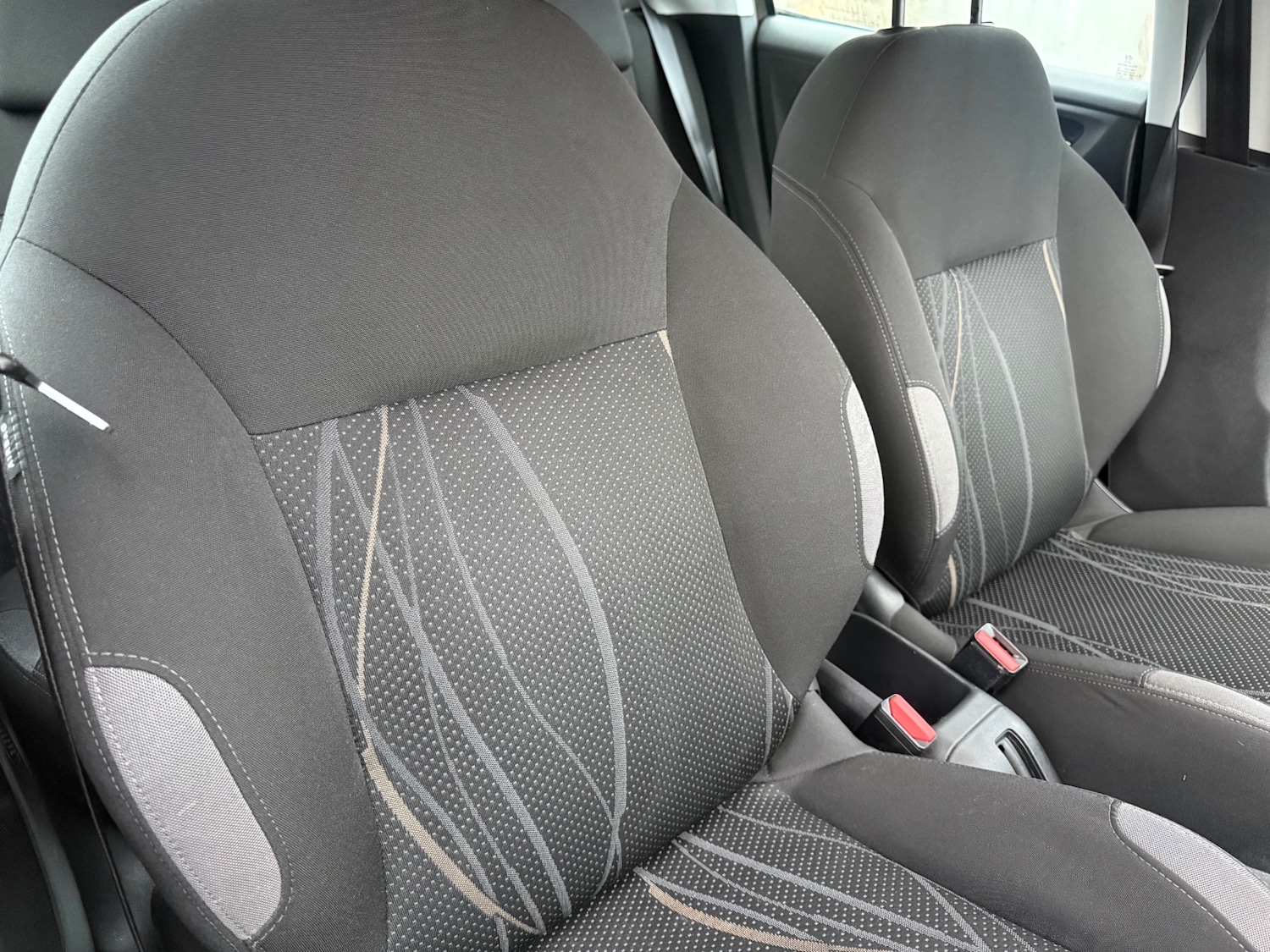 Used Peugeot 208 2012 for sale - 77406398: Photo 15