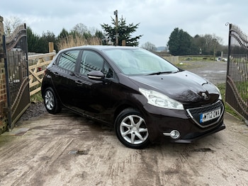 Used Peugeot 208 2012 for sale - 77406398: Photo