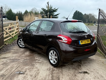 Used Peugeot 208 2012 for sale - 77406398: Photo