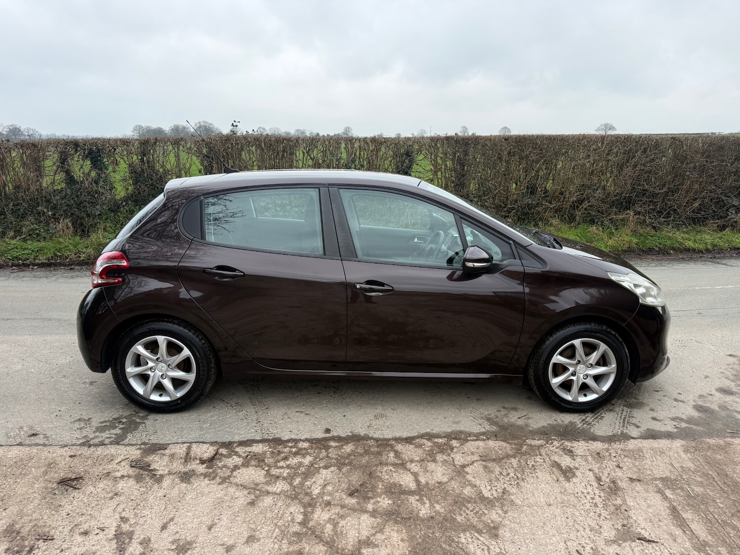 Used Peugeot 208 2012 for sale - 77406398: Photo 5