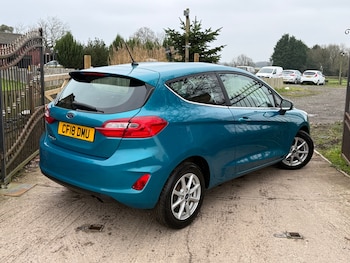 Used Ford Fiesta 2018 for sale - 77033157: Photo