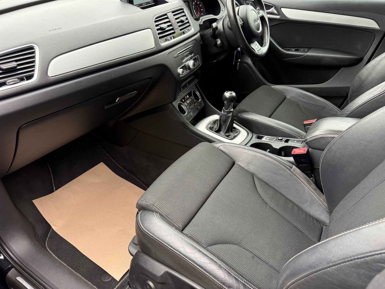 Used Audi Q3 2015 for sale - 78178345: Photo 10